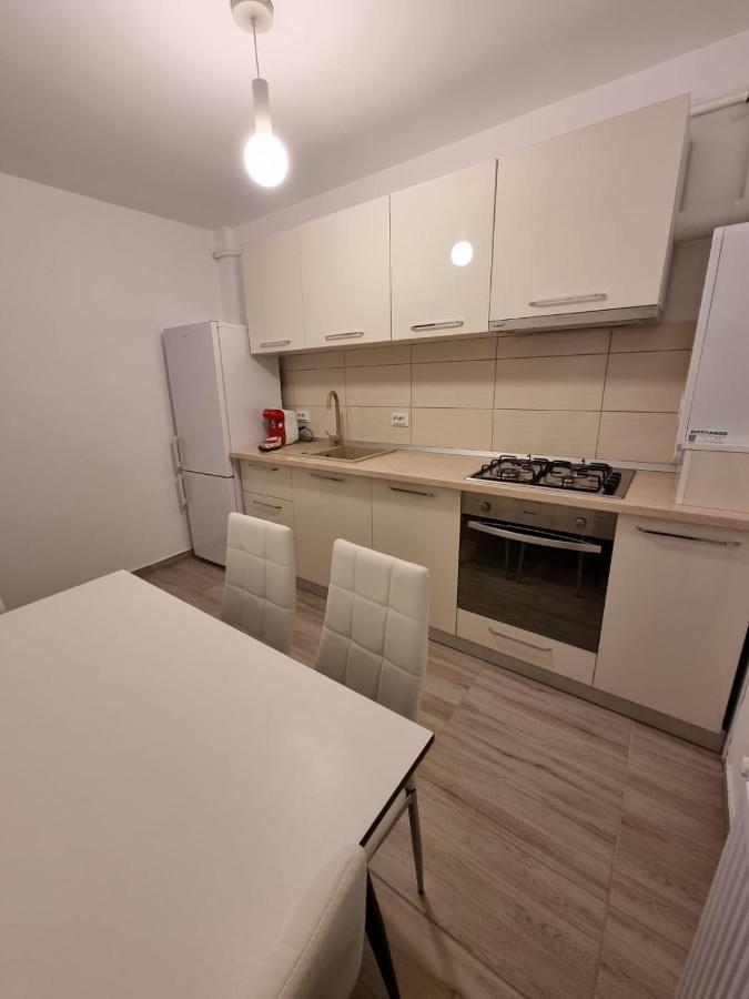 Dreams Escape Apartment Craiova Bagian luar foto
