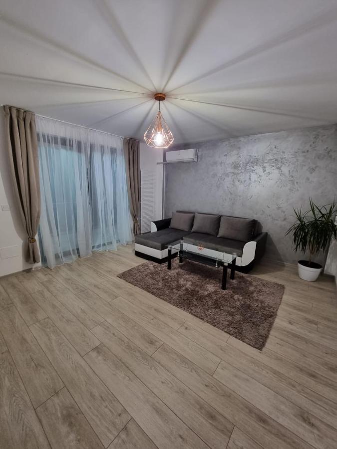 Dreams Escape Apartment Craiova Bagian luar foto