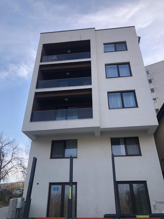 Dreams Escape Apartment Craiova Bagian luar foto